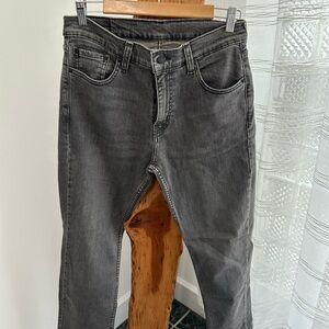 Levi's Men's Charcoal Straight Jeans